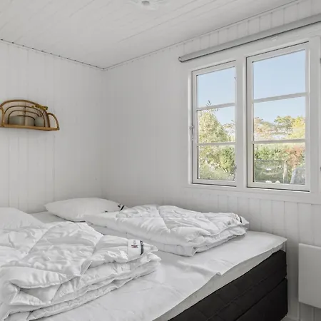 Lovely In With Kitchen Holiday home *